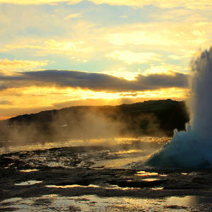 Geyser al tramonto